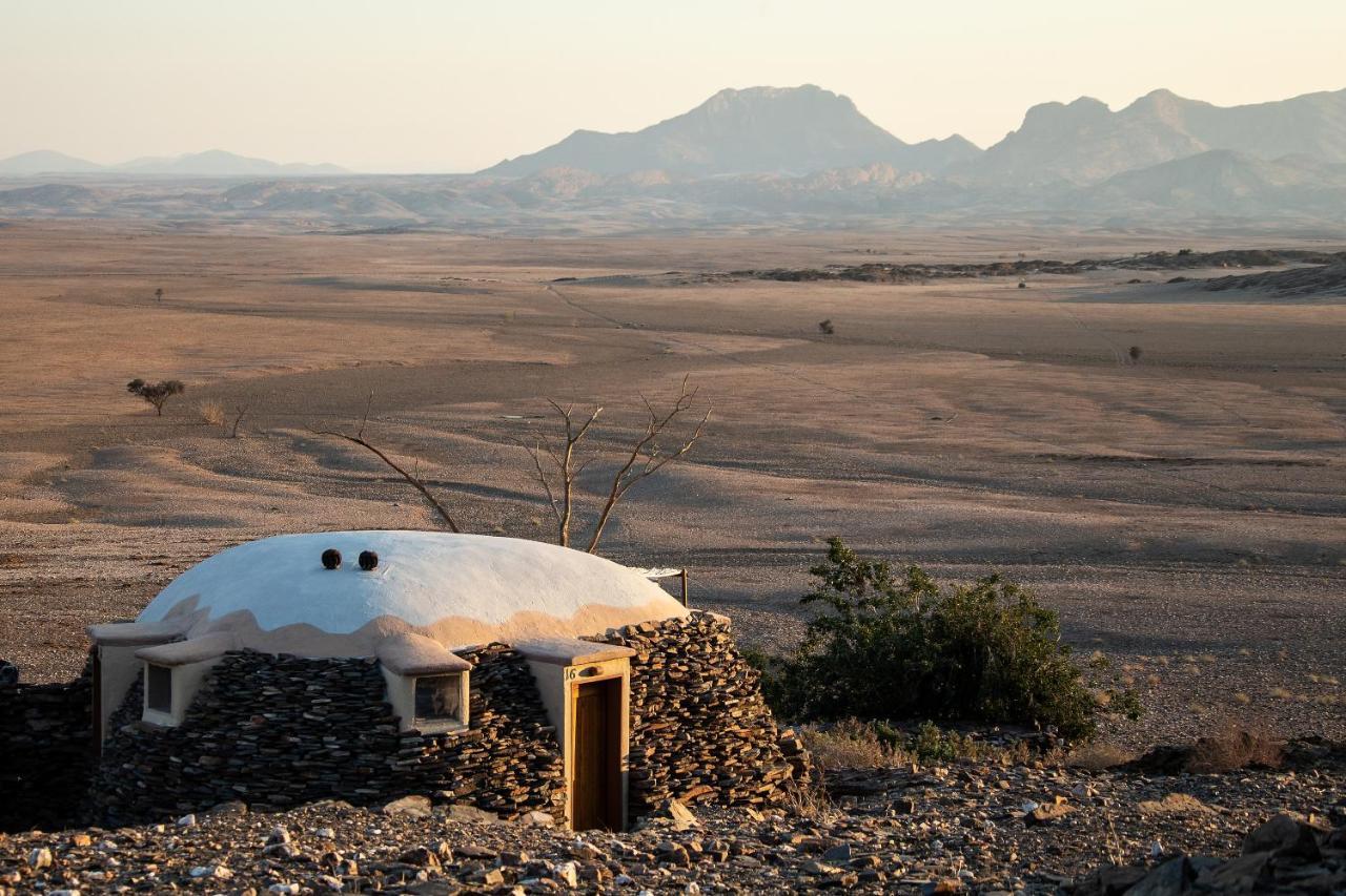 Rostock Ritz Desert Lodge Cha-re Extérieur photo