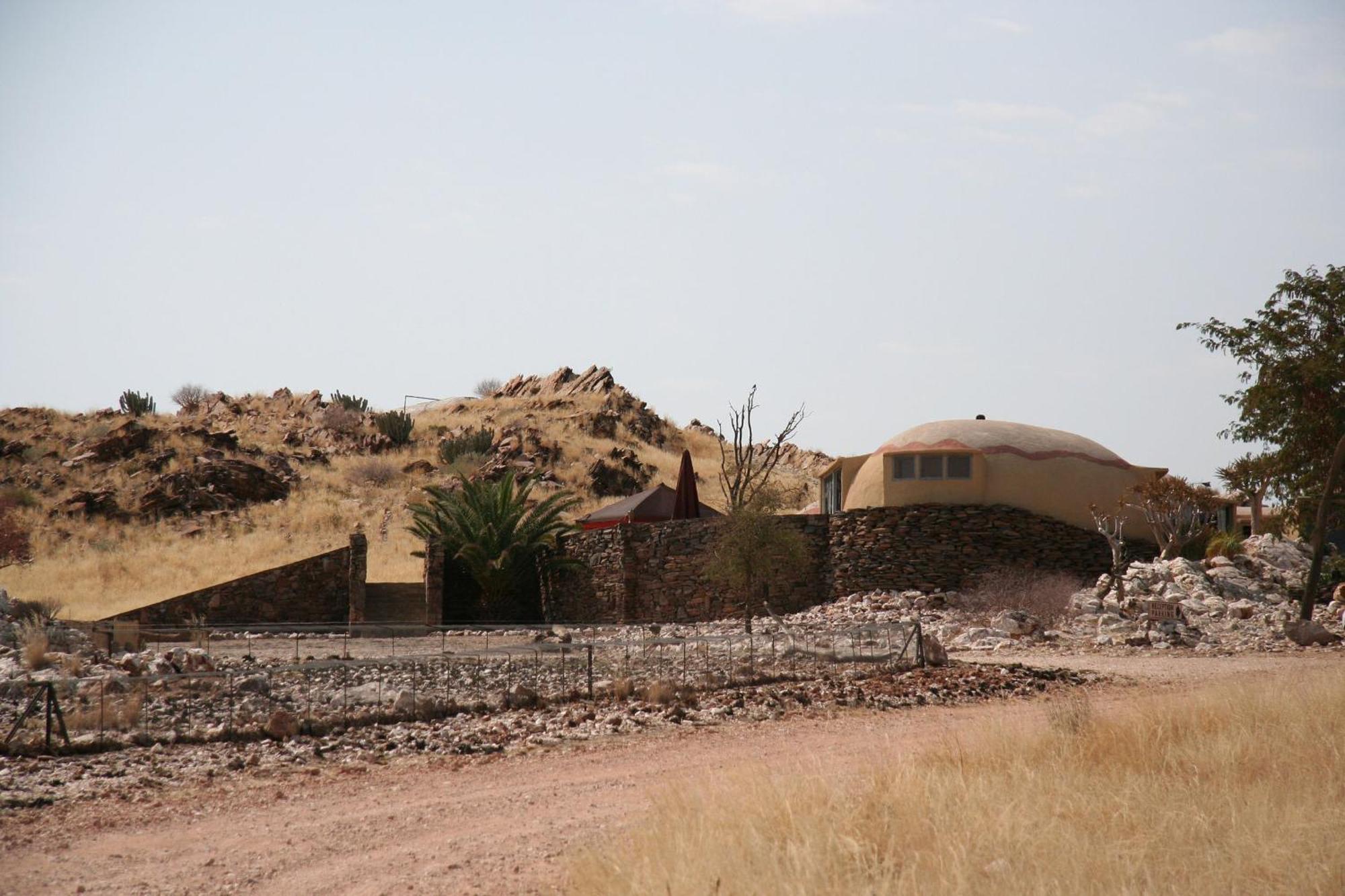 Rostock Ritz Desert Lodge Cha-re Extérieur photo